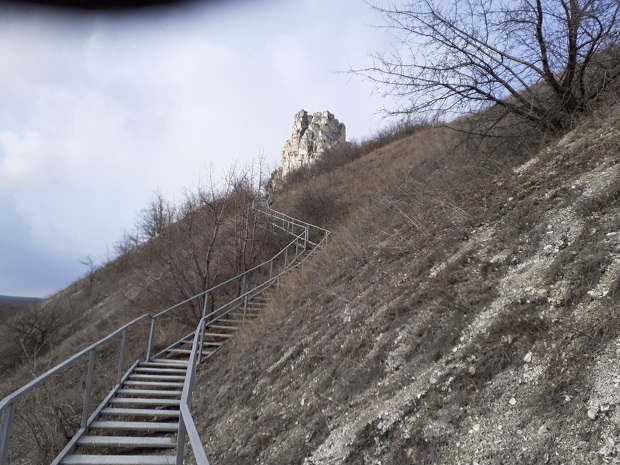 Ступени к храму.jpg